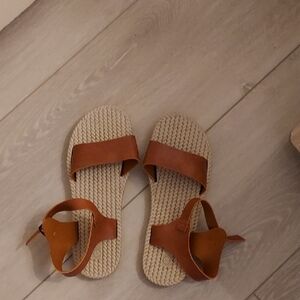 Elegant Tan Sandals for Women